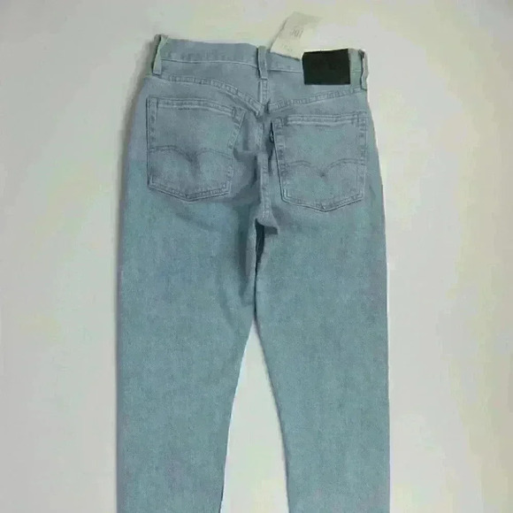 NWT $188 Levi's Womens 24x32 501 Skinny Jean - Picture 6 of 8